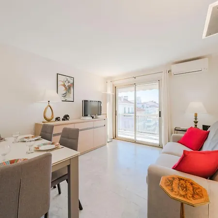 Very One Bedroom In The Heart Of Apartment Cannes